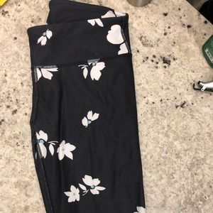 Fabletics floral legging